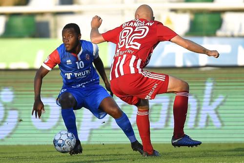 Hervin Ongenda (stânga) // foto: Imago