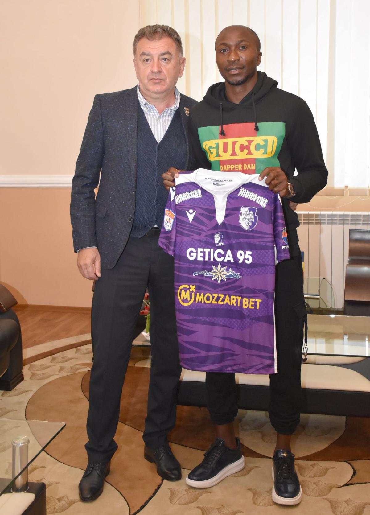 FC Argeș reușește o dublă-lovitură! Kehinde Fatai și Iasmin Latovlevici au semnat