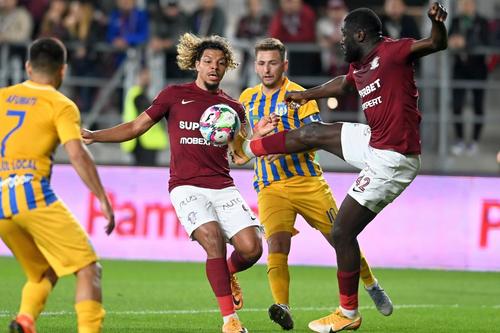 CS Afumați (Liga 3, Seria 3, locul 3) și Rapid, ocupanta poziției secunde din SuperLiga, s-a încheiat cu victoria categorică a alb-vișiniilor, 3-0 / Sursă foto: sportpictures.eu