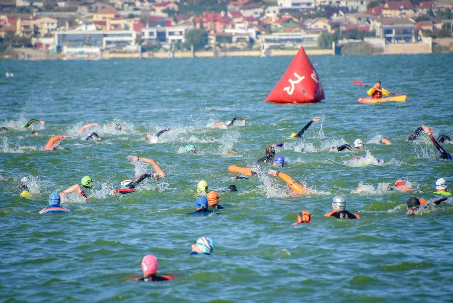 Proba de înot a fost mutată pe Lacul Siutghiol Concurs de top la H3RO Mamaia