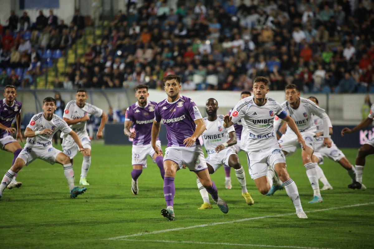 FC Botoșani - Rapid 1-3 » Rezervele lui Bergodi s-au impus confortabil în Moldova, la debutul în grupele Cupei României Betano