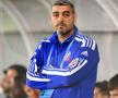 Detaliul incredibil surprins de fotoreporterul GSP la Dinamo - Botoșani » Ce apare pe legitimația lui Ciobotariu