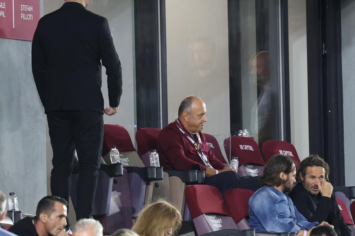 Rapid, anunț pentru GSP: „Îl sprijinim pe Marius Șumudică, este și va rămâne antrenorul echipei”