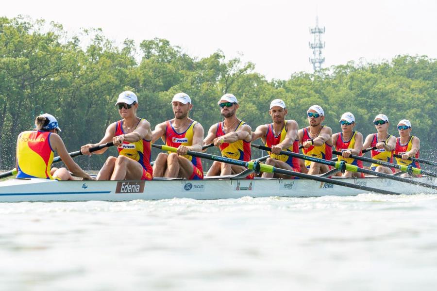 Barca României de 8 plus 1 mixt Foto: FR Canotaj/Balint Czucz Canotorii lotului național sunt din nou la Snagov, după cantonamentul din Italia: „Mă bucur că am revenit, aici chiar ne simțim acasă”
