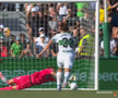 Ionuț Radu a apărat un penalty în Elche - Celta Vigo. FOTO: captură La Liga
