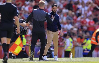 Manchester United îi caută înlocuitor lui Ruben Amorim » Favorit e un antrenor proaspăt demis de la altă echipă!