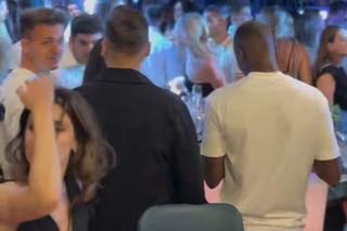 „Câinii” și oltenii au chefuit după scandalul din derby! Au „topit” shoturile într-un club din București