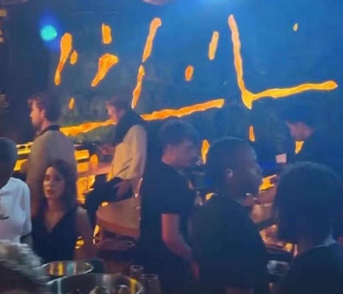 Dinamoviștii și oltenii, distracție în club