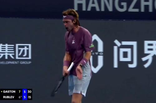 Andrey Rublev, gest reprobabil la turneul de la Hangzhou / Sursă foto: Captură X