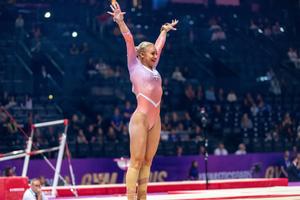 Ce au făcut gimnastele din România în cadrul Cupei Mondiale Challenge de la Paris
