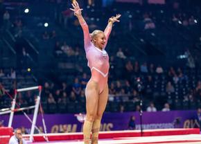 Ce au făcut gimnastele din România în cadrul Cupei Mondiale Challenge de la Paris