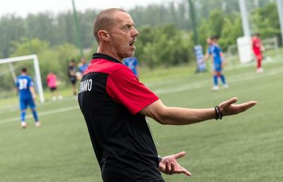 Antrenorul bosniac din România: „Nu aveți atacant” + De ce spune că Hagi va schimba sistemul diseară: „Asta vrea el să verifice”
