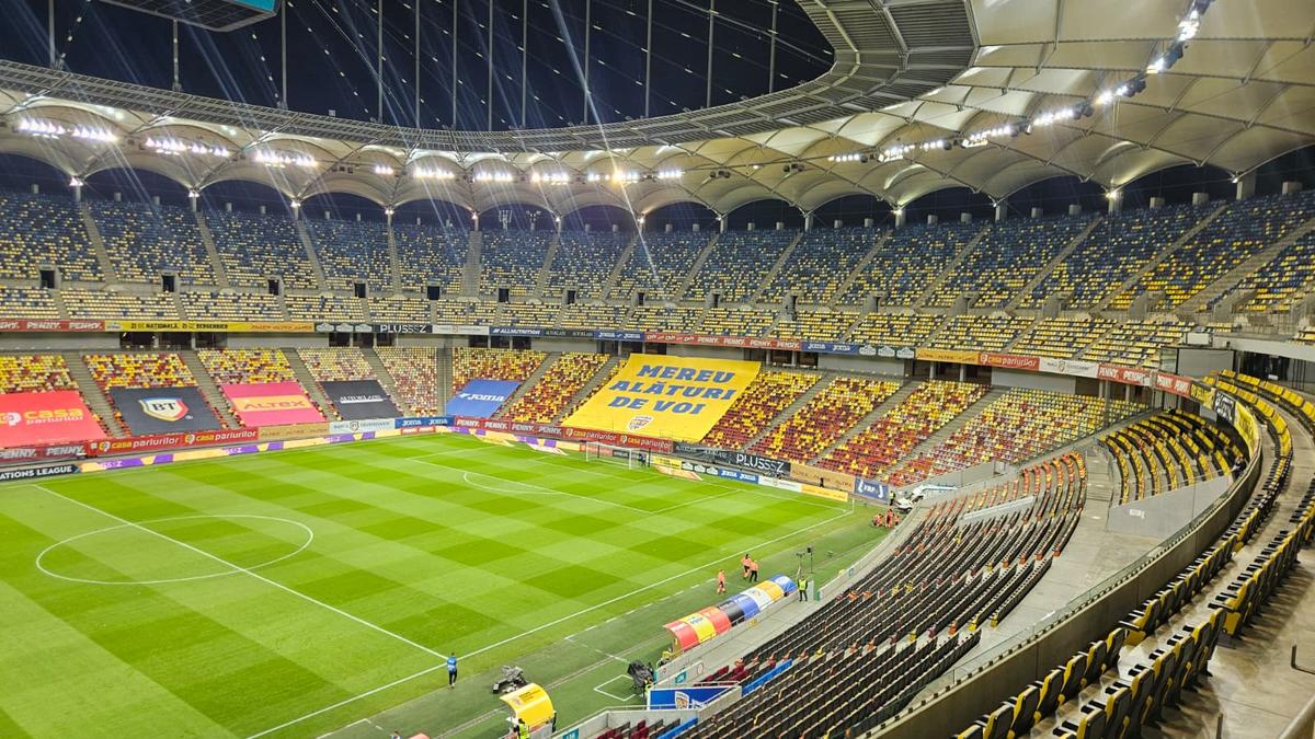 De ce au fost fani în tribune la România - Bosnia, deși UEFA a interzis accesul spectatorilor