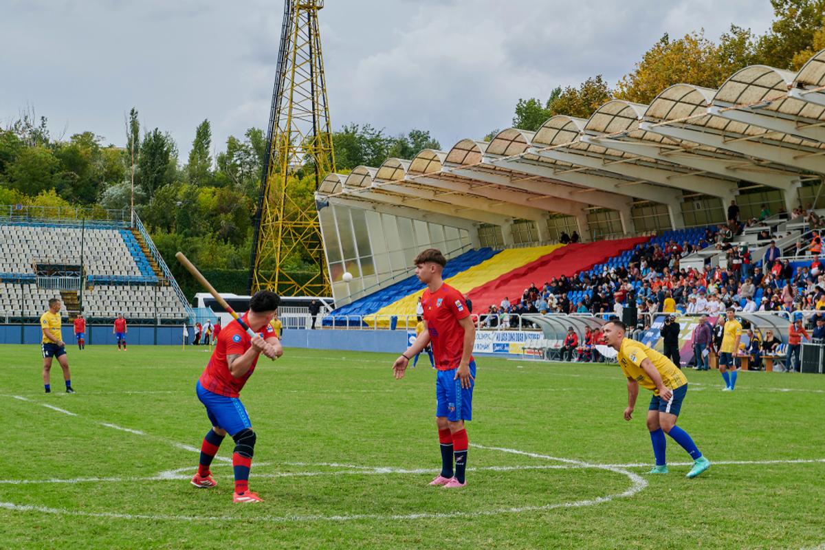 Competițiile de oină din weekendul 26-27 septembrie s-au desfășurat pe Stadionul Cotroceni
