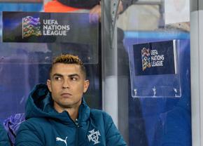 Ryanair a râs de Cristiano Ronaldo: „Dacă poate sta jos liniștit 90 de minute...” » Căpitanul nu s-a antrenat azi!