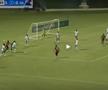 Aedan Scipio (Anguilla) a fost tras de păr de Keon Greene și de Shalon Knight din Antigua și Barbuda, în timpul unui meci din Liga Națiunilor CONCACAF
