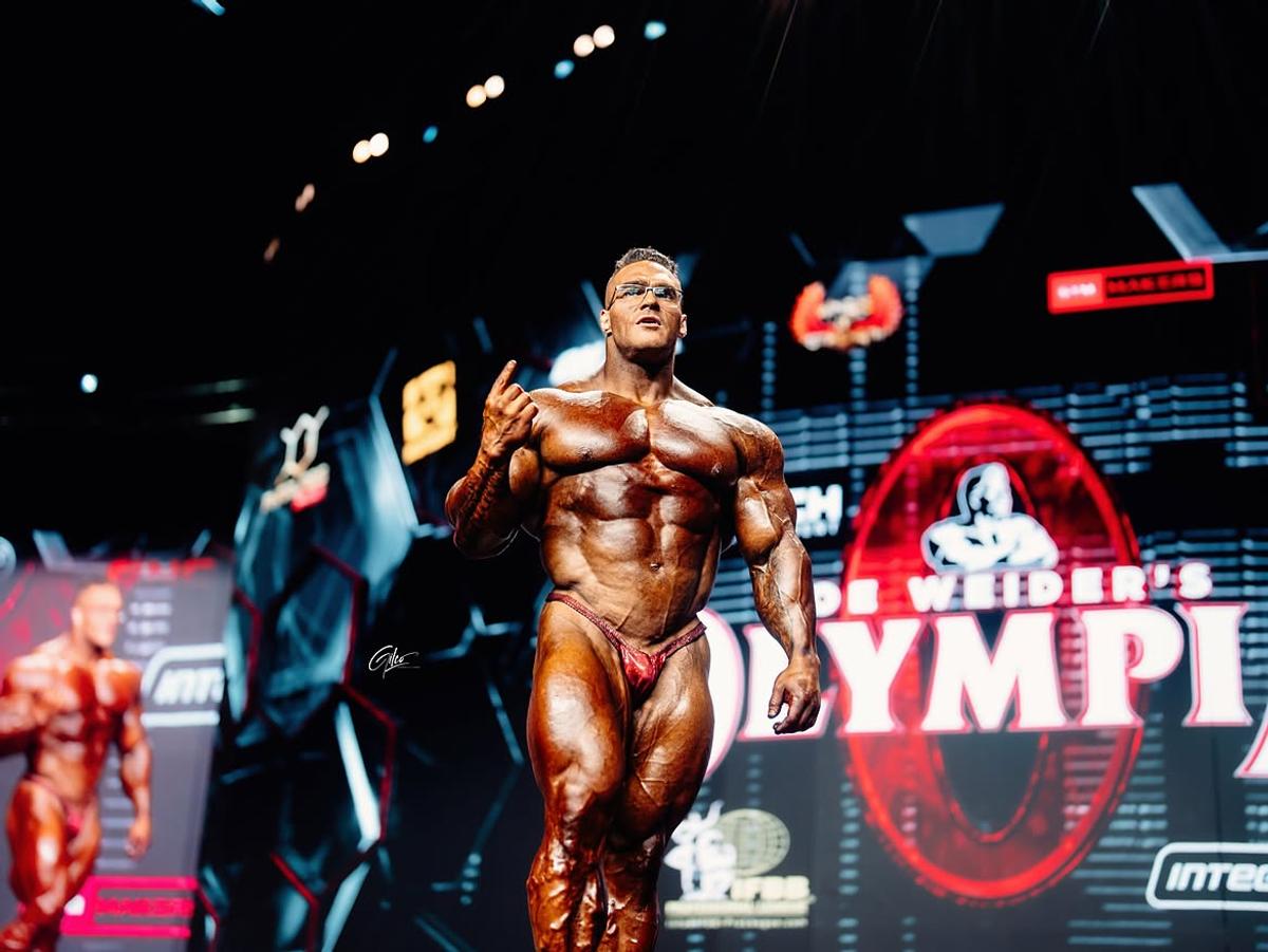 Nick Walker, „Mutantul” care a câștigat Mr. Olympia 2026, în ciuda criticilor și îndoielilor » „Este un fraier, asta e varianta politicoasă”