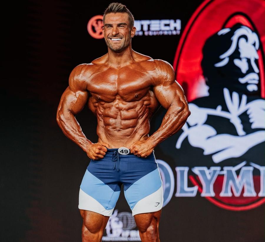 Pe ce loc s-a clasat românul Andrei Deiu la Mr. Olympia: „Asta doare” » Categorie dominată de un fost instalator cu hernie de disc