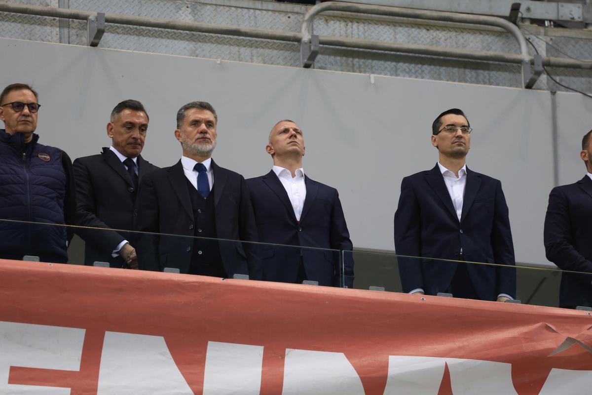 Apariții rare la România - Bosnia, meci cu porțile închise