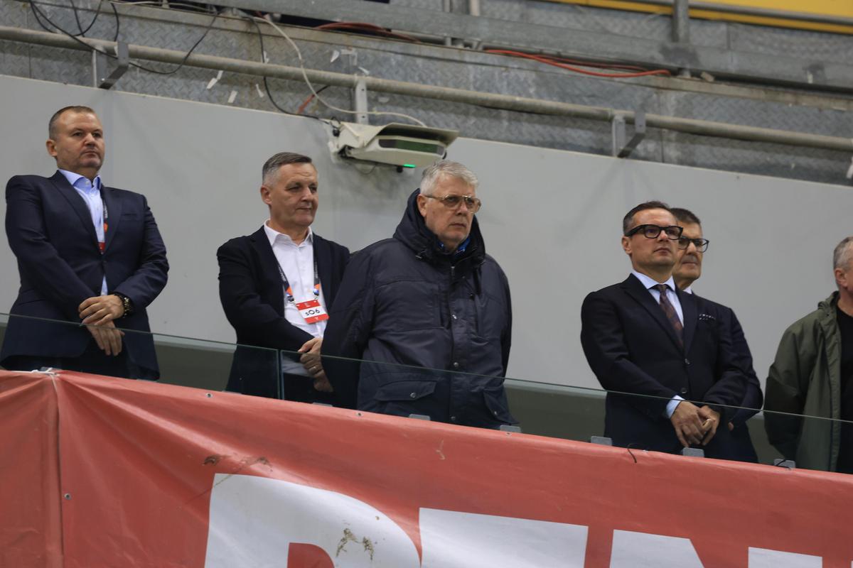 Apariții rare la România - Bosnia, meci cu porțile închise