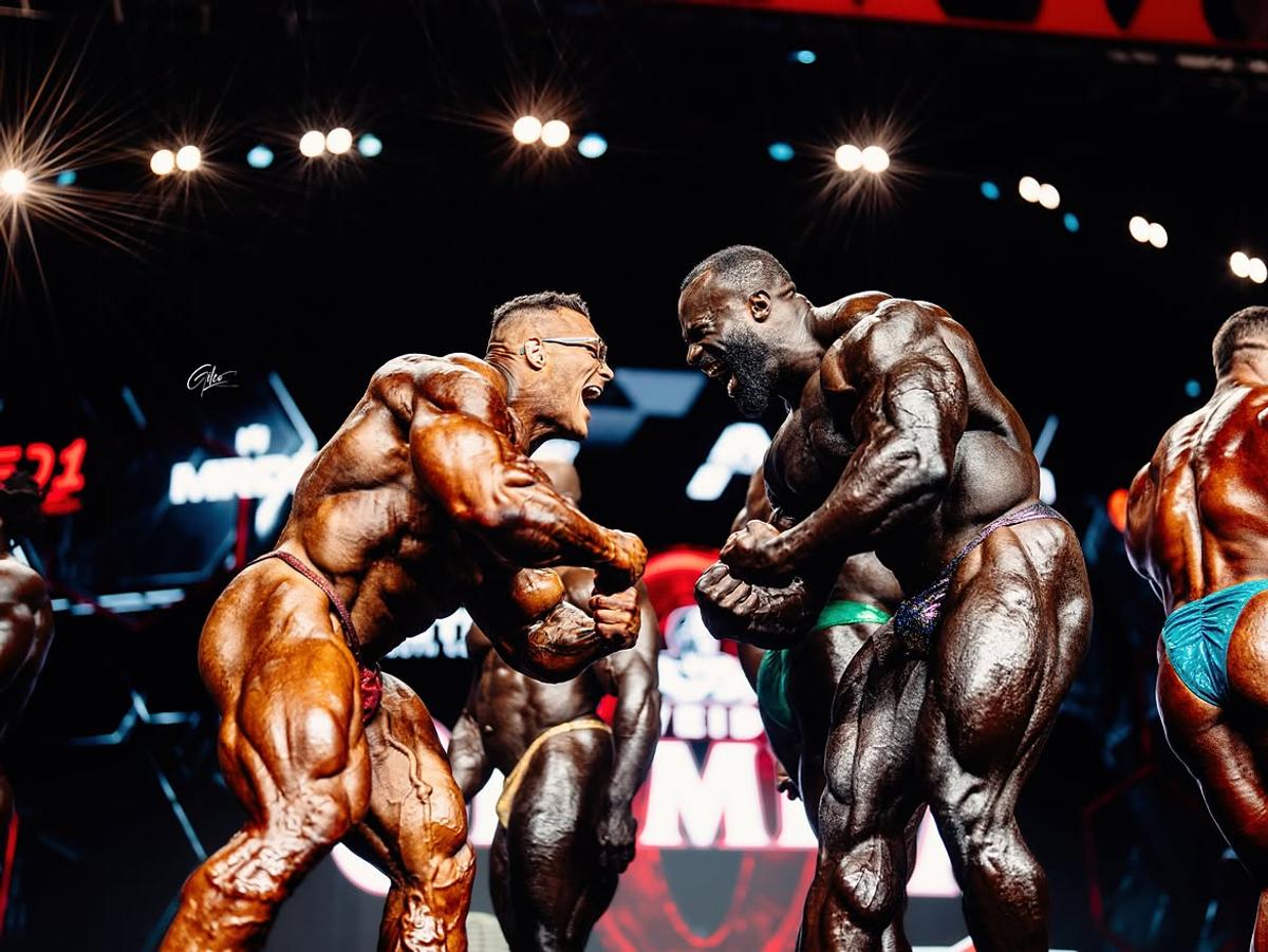 Nick Walker, „Mutantul” care a câștigat Mr. Olympia 2026, în ciuda criticilor și îndoielilor » „Este un fraier, asta e varianta politicoasă”