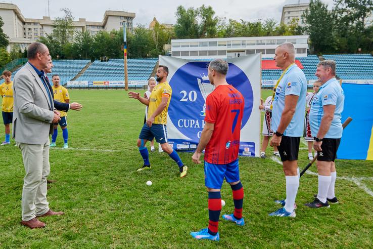 Competițiile de oină din weekendul 26-27 septembrie s-au desfășurat pe Stadionul Cotroceni // foto: romaniaregala.ro