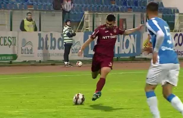 POLI IAȘI - CFR CLUJ // FOTO Imaginea zilei vine de la Botoșani » Ironie pentru campioni: toți copiii de mingi au venit îmbrăcați în tricouri cu Celtic!