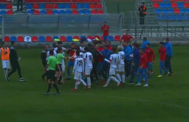 VIDEO + FOTO CSA Steaua, victorie umbrită de scandal! Daniel Oprița, în centrul evenimentelor: „Un copil de la ei ne-a înjurat, îmi cer scuze că am avut ieșirea asta”