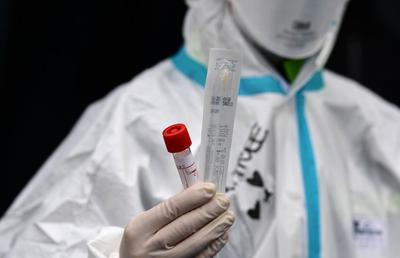 Federația Română de Fotbal a modificat Protocolul medical! Ce se întâmplă cu jucătorii depistați pozitiv cu Covid-19