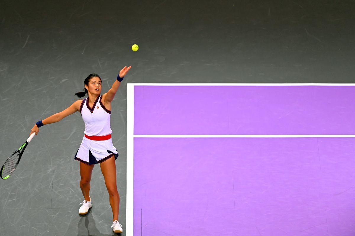 Emma Răducanu e în sferturi la Transylvania Open » Victorie în două seturi cu Ana Bogdan + Irina Bara, eliminată