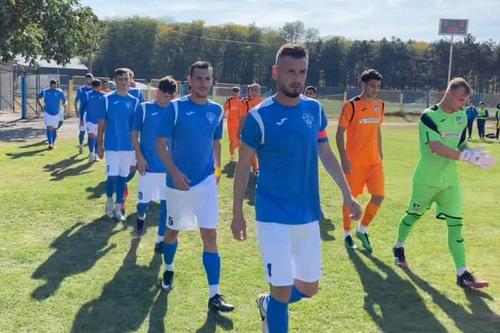 Primarul din Râmnicu Sărat a alertat toate instituțiile din oraș ca să reprogrameze un meci cu Dinamo Bacău, pe care gazdele l-ar fi pierdut cu 0-3 / Sursă foto: Facebook