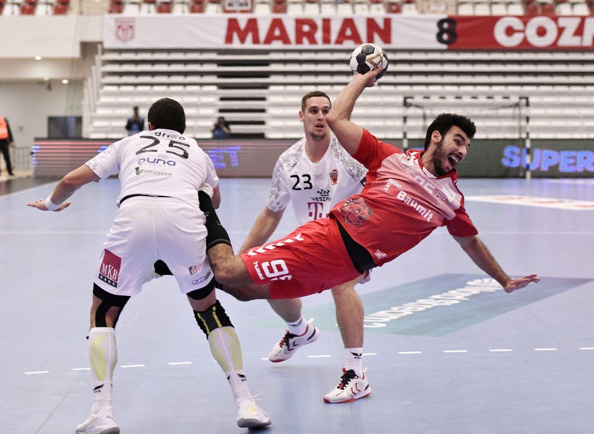 Dinamo - Veszprem 31-29 » Campioana României, victorie mare în grupele Ligii Campionilor