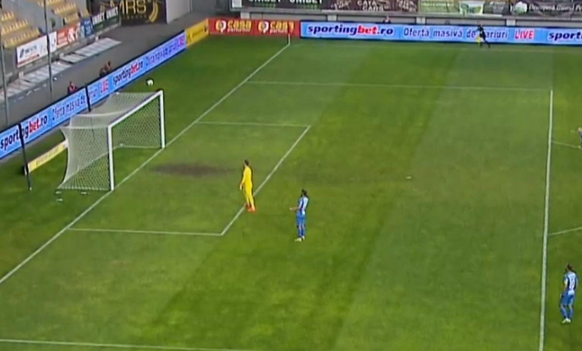 Primul meci din retur, prima gafă colosală! Gol de cascadorii râsului la Ploiești
