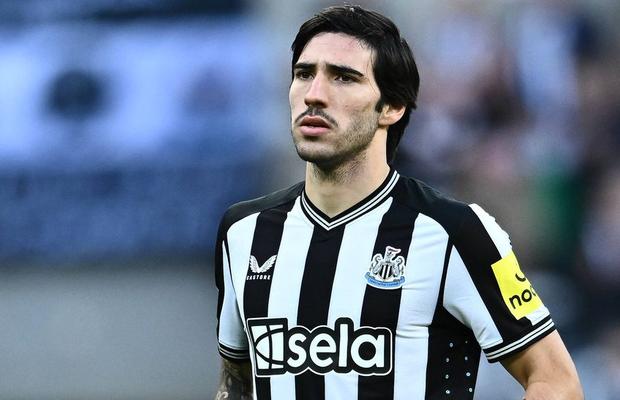 Newcastle a găsit înlocuitor pentru Sandro Tonali » Pe cine aduc „coțofenele” și cât ar costa transferul