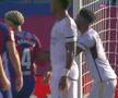 El Clasico sau MMA? Barcelona și Real Madrid au cerut câte un penalty la două faze controversate