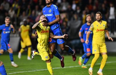 3 faze la limită în Petrolul - FCSB » Cum au fost judecate de arbitri + verdictul specialiștilor