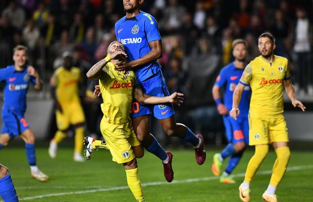 3 faze la limită în Petrolul - FCSB » Cum au fost judecate de arbitri + verdictul specialiștilor