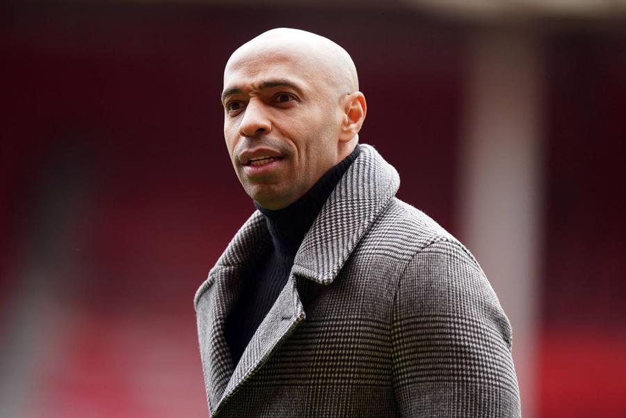 Thierry Henry, acum analist TV, critică jocul slab al lui Liverpool din acest start de sezon Jamie Carragher și Thierry Henry au pus lupa pe Liverpool: „Jucătorii sunt disperați!”