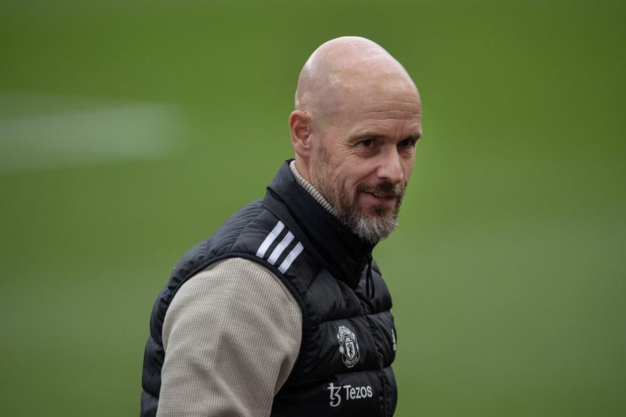 Erik Ten Hag/ foto Imago Images Nuri Șahin, în pericol să fie demis de la Dortmund, după cel mai prost sezon din ultimul deceniu: „Dacă vrea să înveţe, să meargă în liga a doua sau a treia” + Cine l-ar putea înlocui