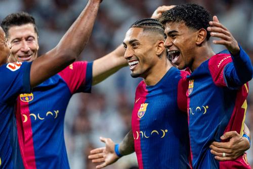 Robert Lewandowski, Lamine Yamal și Raphinha dau speranțe fanilor Barcelonei că vor imita celebrul MSN (Messi-Neymar-Suarez) / Foto: Imago