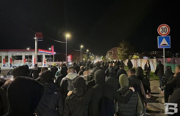 Ultrașii din Podgorica au ieșit pe străzi să vâneze cetățenii turci, în semn de răzbunare: „Ne vom apăra noi surorile și mamele dacă statul nu poate”
