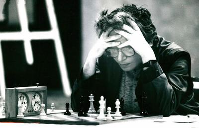 Lumea șahului, omagiu adus marelui maestru român. Egalul lui Kasparov și Karpov a încetat din viață la 78 de ani