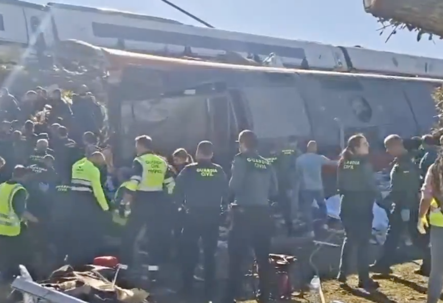 Un campion mondial îl desființează pe ministrul spaniol al Transporturilor după catastrofa feroviară cu cel puțin 64 de morți: „Ne-am săturat de circul vostru!”