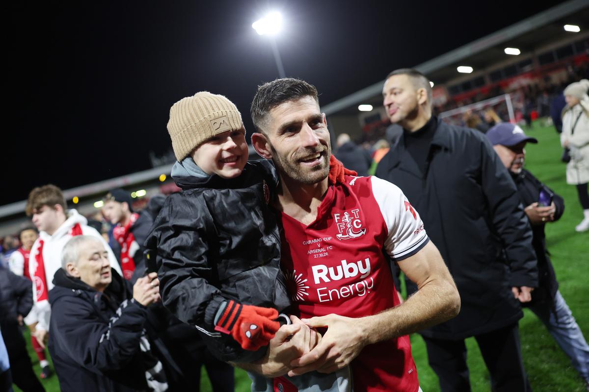 Bucuria celor de la Fleetwood după ce au eliminat-o pe Arsenal
