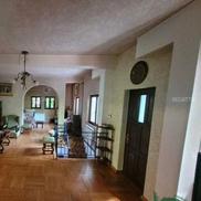 Conacul lui Cornel Dinu din Sinaia / FOTO: imobiliare.ro
