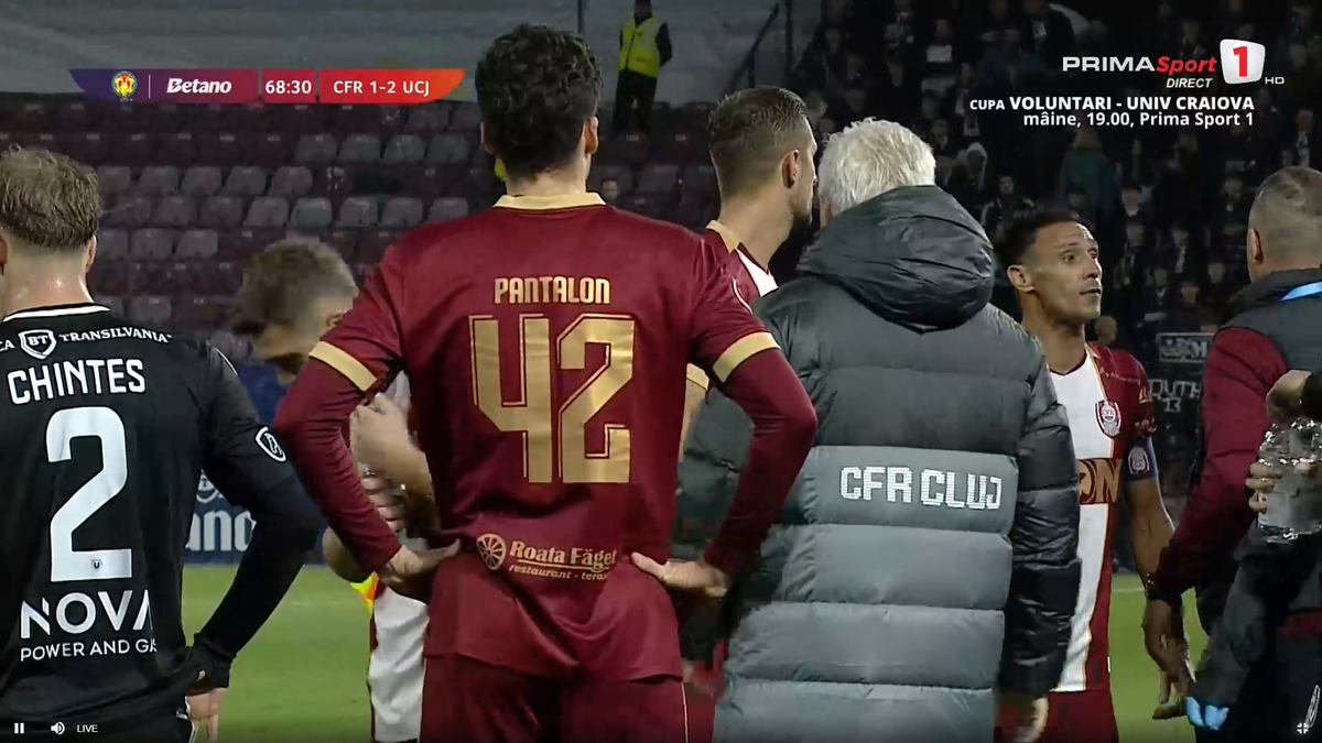 Șumudică și-a scos jucătorii de pe teren la CFR Cluj - U Cluj
