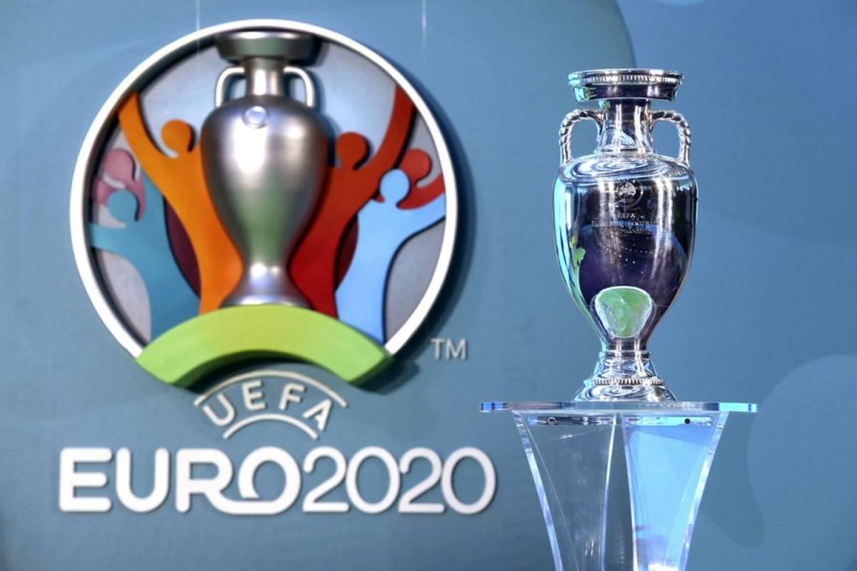 VIDEO+FOTO O nouă gafă a Primăriei Capitalei! Promovăm EURO 2020 cu trofeul Cupei Mondiale » UPDATE Explicația oferită de Primărie