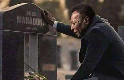 Pele, la mormântul lui Diego Maradona, subiectul unui fake-news devenit viral » Ce se ascunde în spatele imaginii