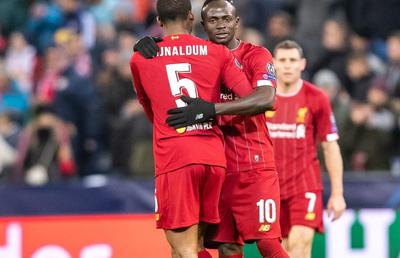Barcelona a pus ochii pe doi superfotbaliști de la Liverpool! Clauza secretă din spatele mutării