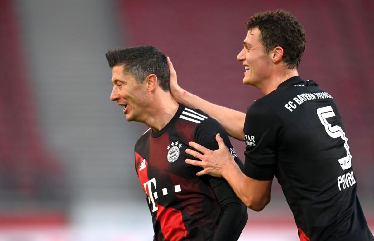Surpriză uriașă în Bundesliga: Borussia pierde pe teren propriu cu FC Koln + Bayern a revenit de la 0-1, într-o altă victorie de manual